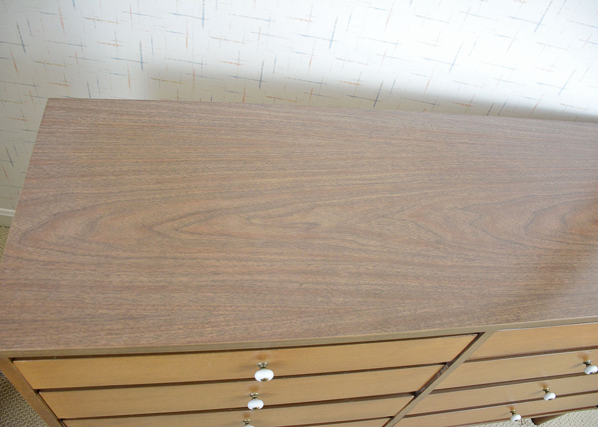 Mid Century Modern Chest of Drawers