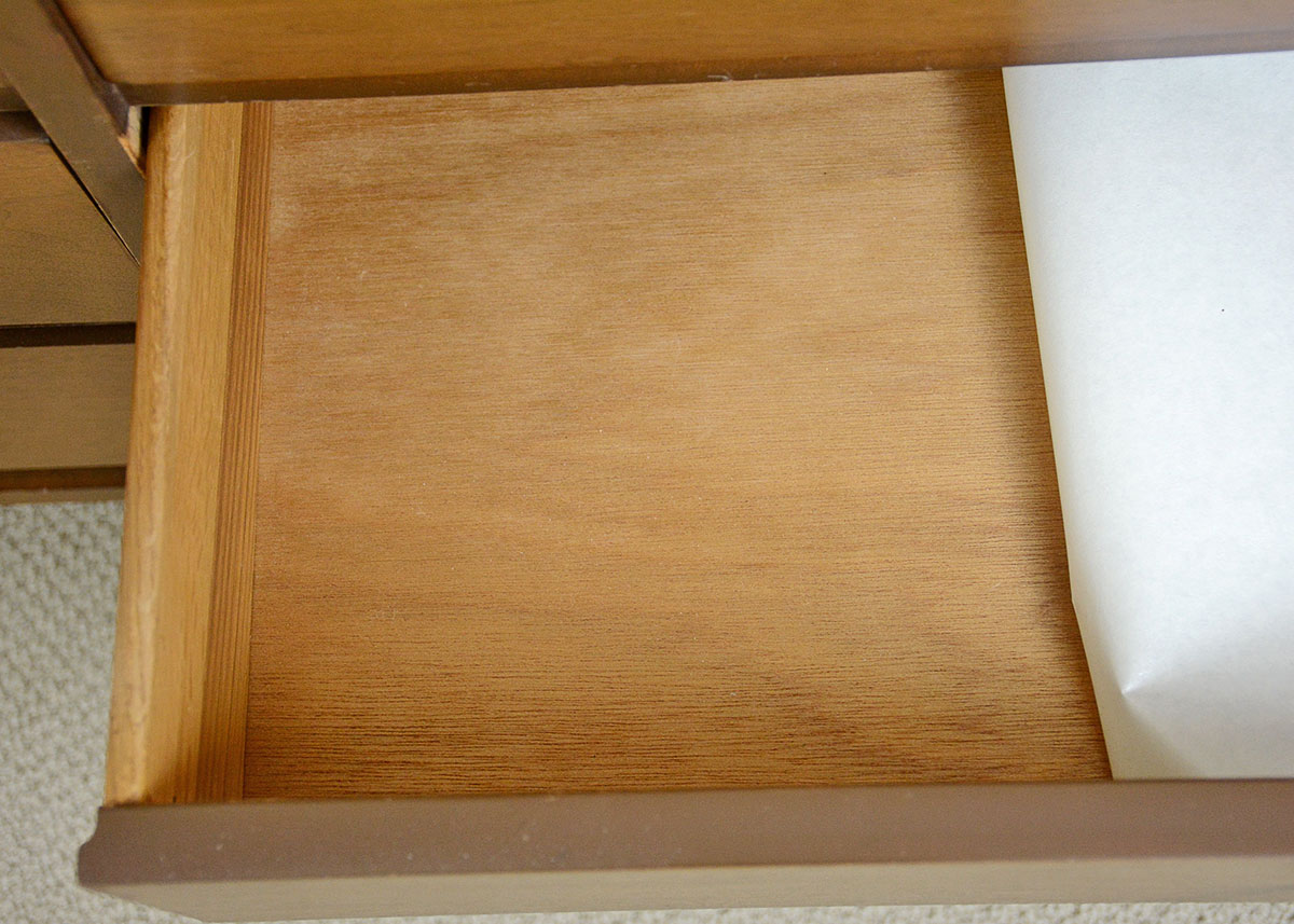 Mid Century Modern Chest of Drawers