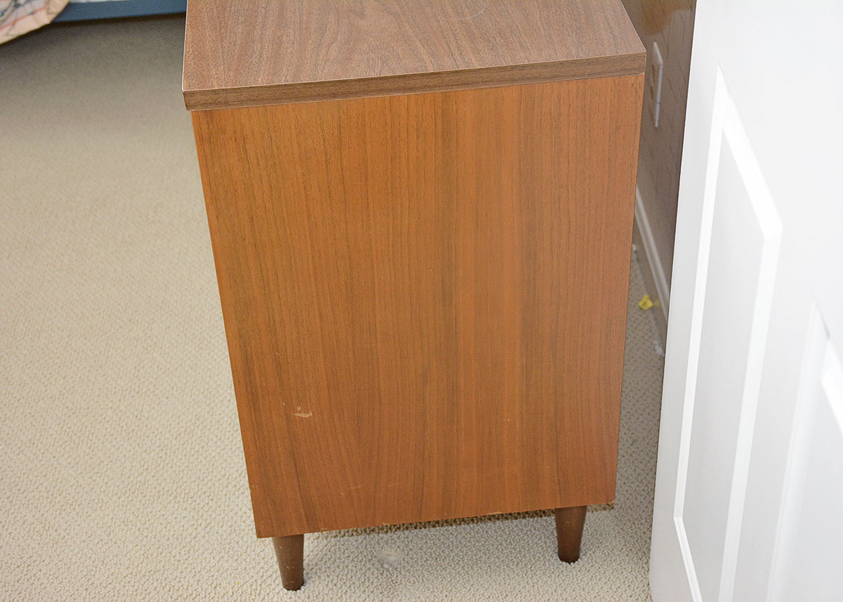 Mid Century Modern Chest of Drawers