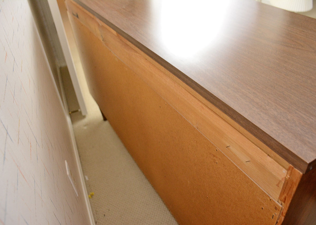 Mid Century Modern Chest of Drawers