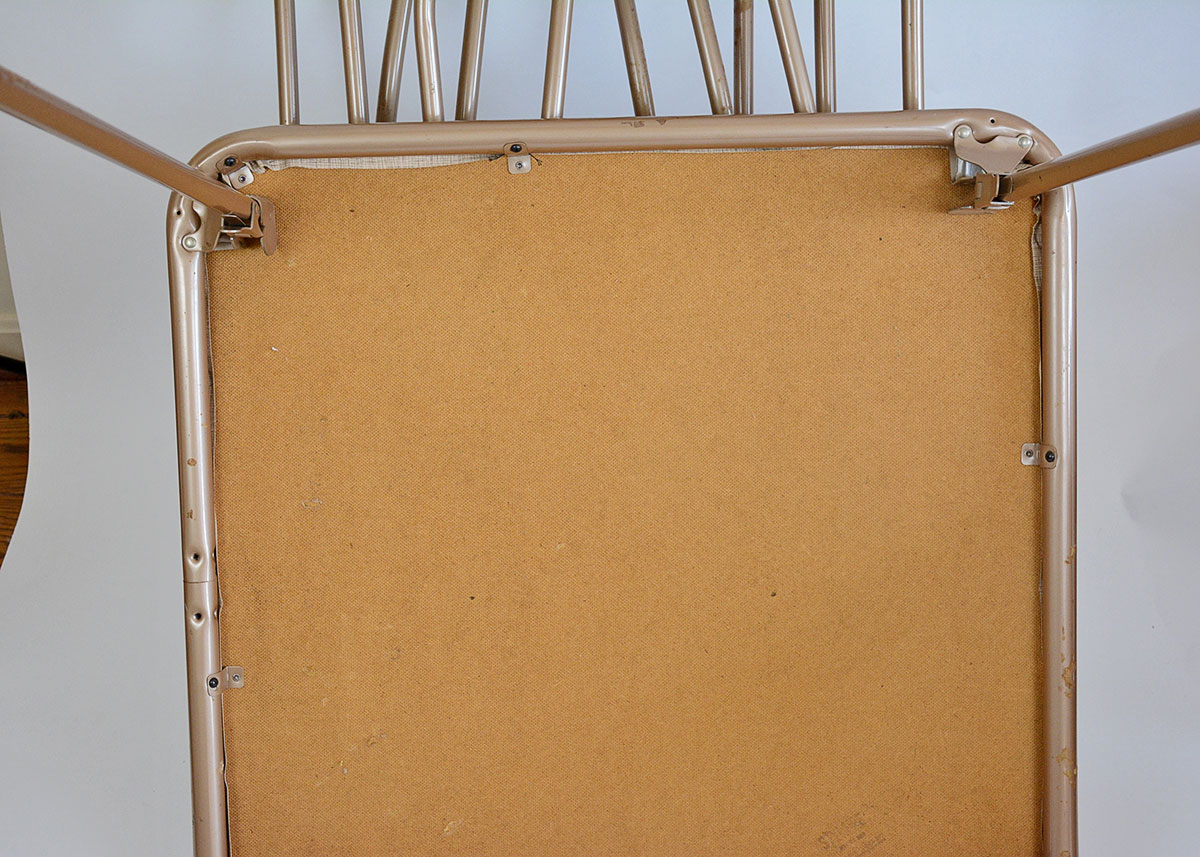 1950s Stylaire Folding Table and Chairs Set