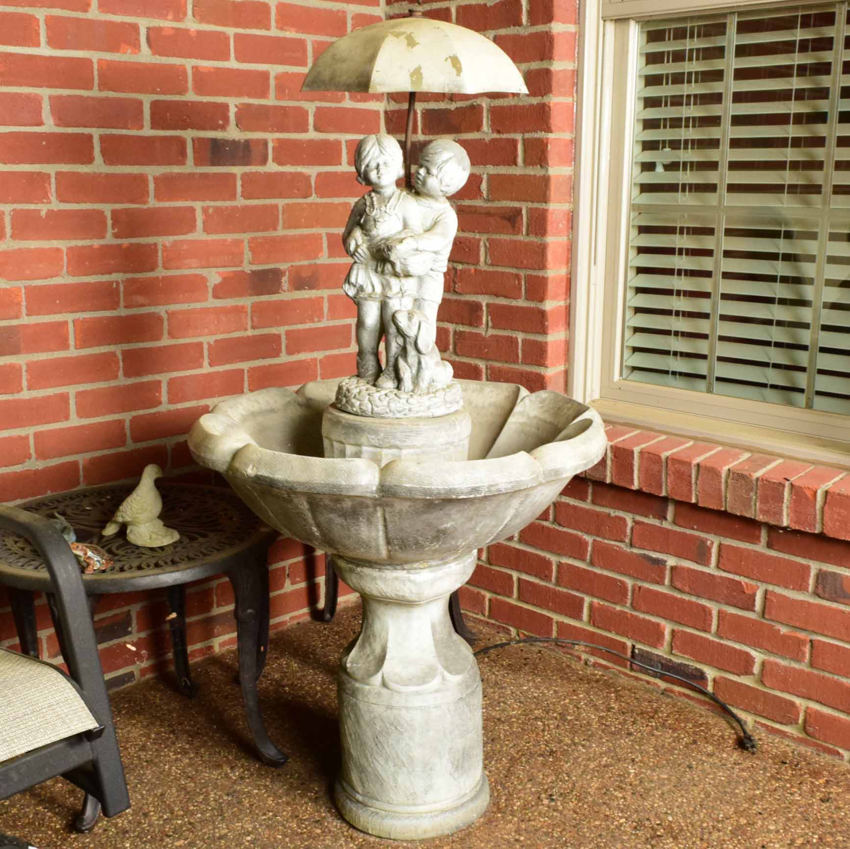 Henri Studio Fountain Birdbath Model 6830 Children and Dog Under Umbrella