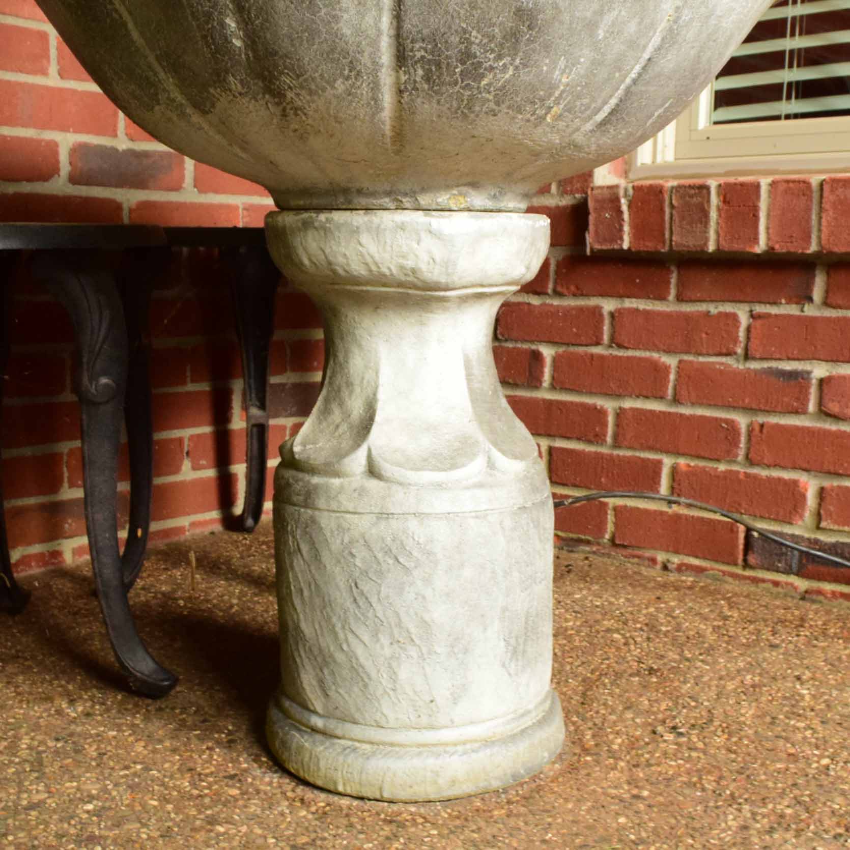 Henri Studio Fountain Birdbath Model 6830 Children and Dog Under Umbrella