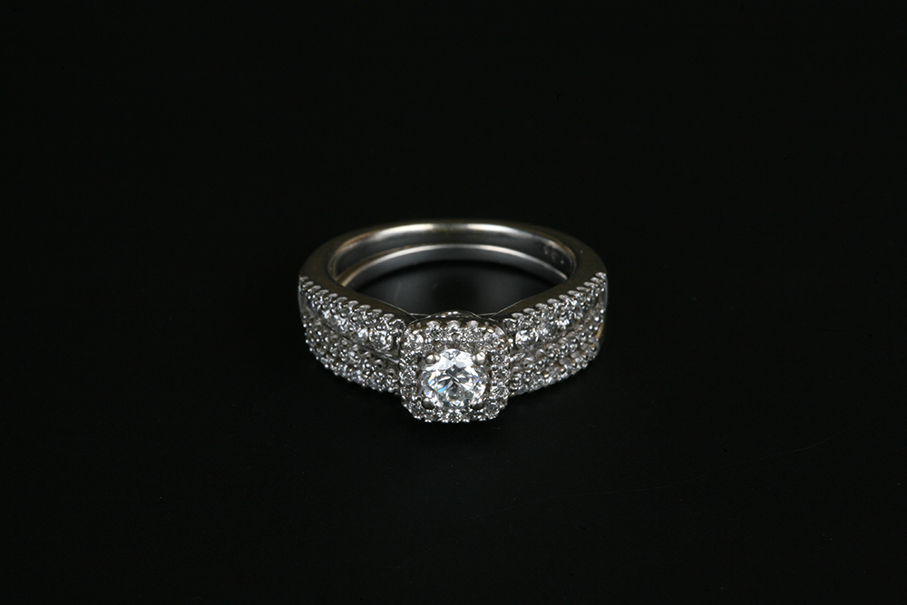 14K White Gold and Diamond Wedding Ring Set