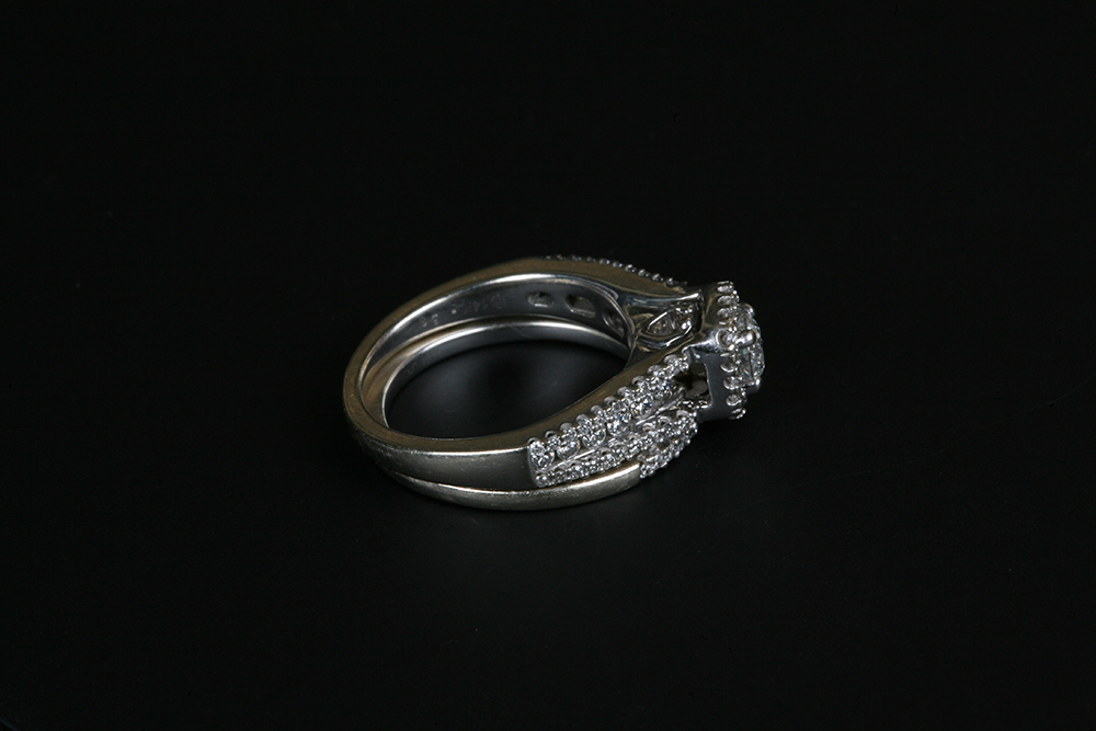 14K White Gold and Diamond Wedding Ring Set
