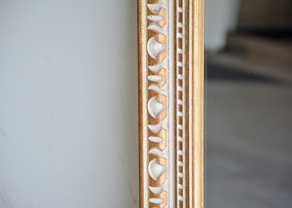 Carved Pattern Framed Wall Mirror