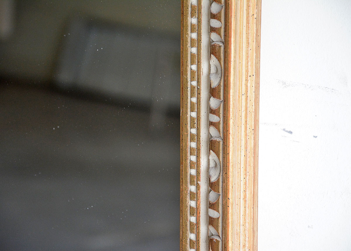 Carved Pattern Framed Wall Mirror