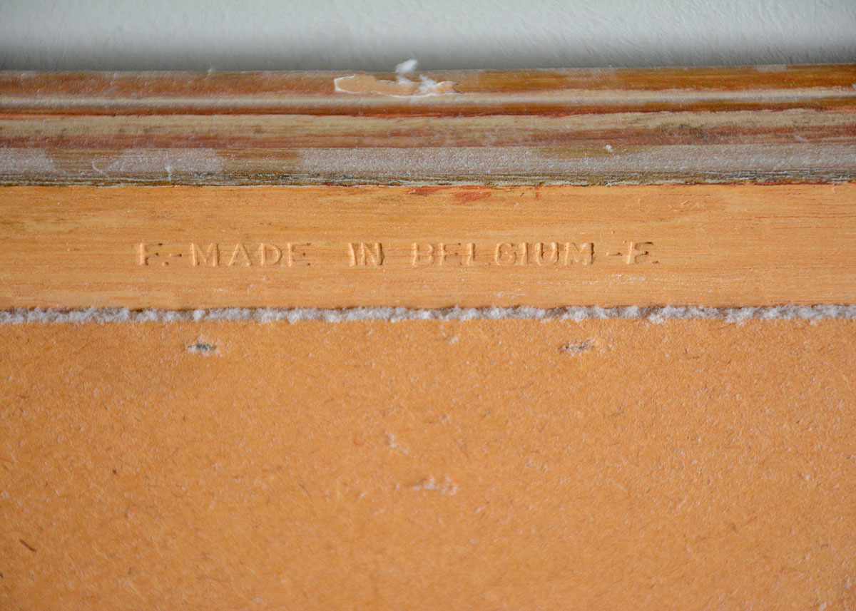 Carved Pattern Framed Wall Mirror