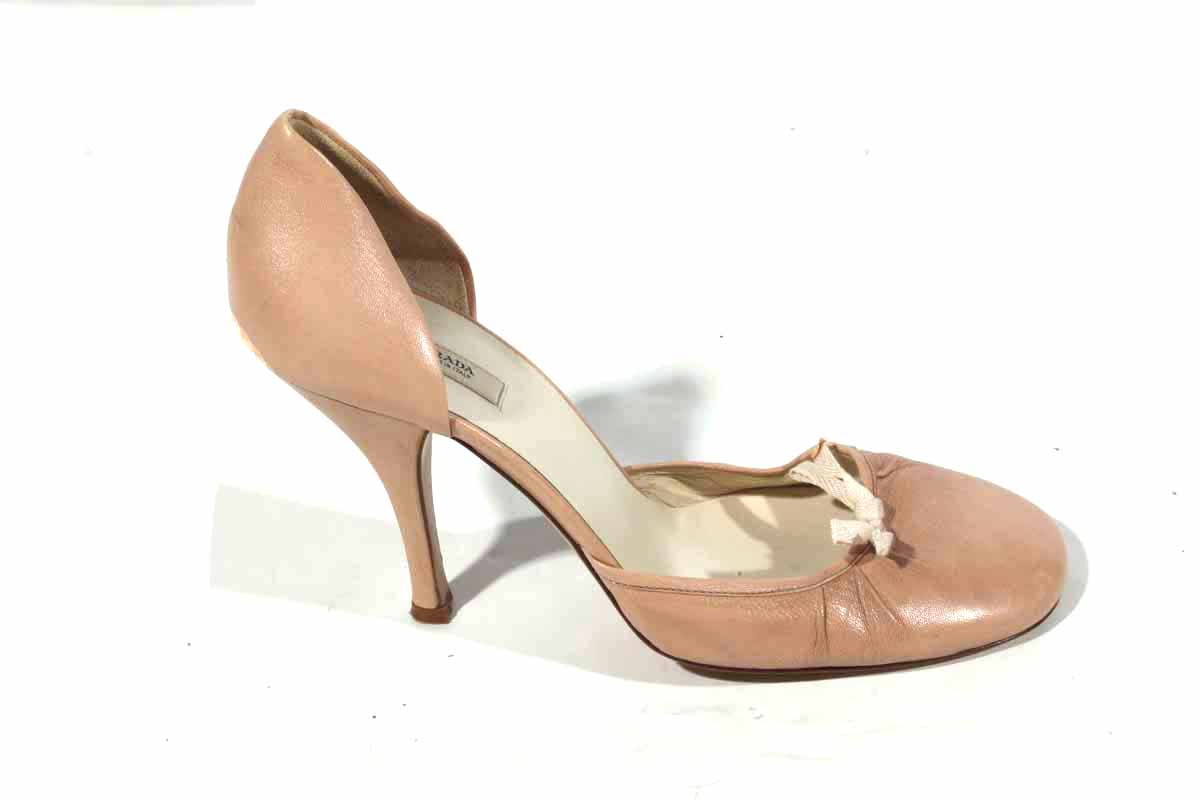 Prada Leather Round Toe Pumps, Size 8.5