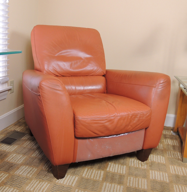 Italsofa Salmon Orange Leather Recliner