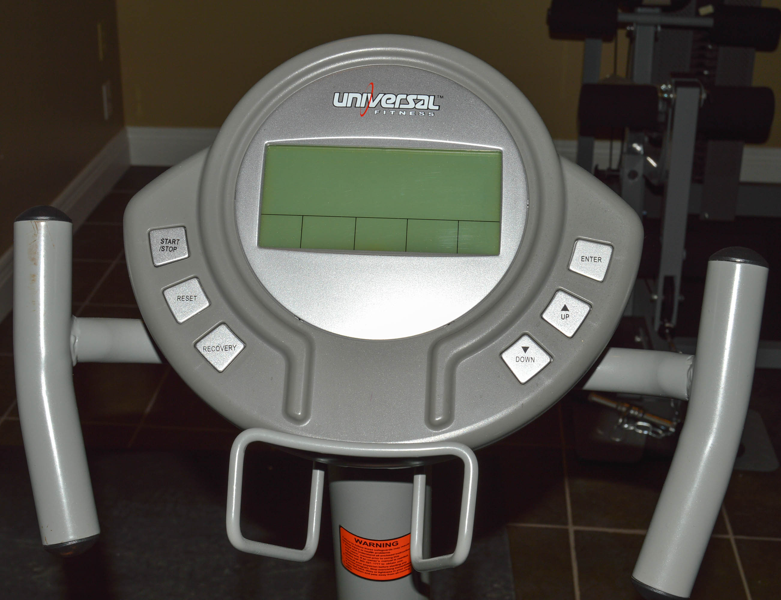 Universal Fitness U325 Recumbent Bike