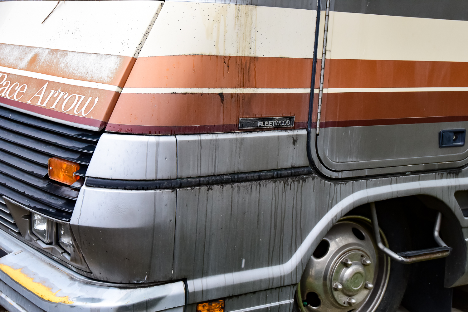 1987 Pace Arrow by Fleetwood Motorhomes