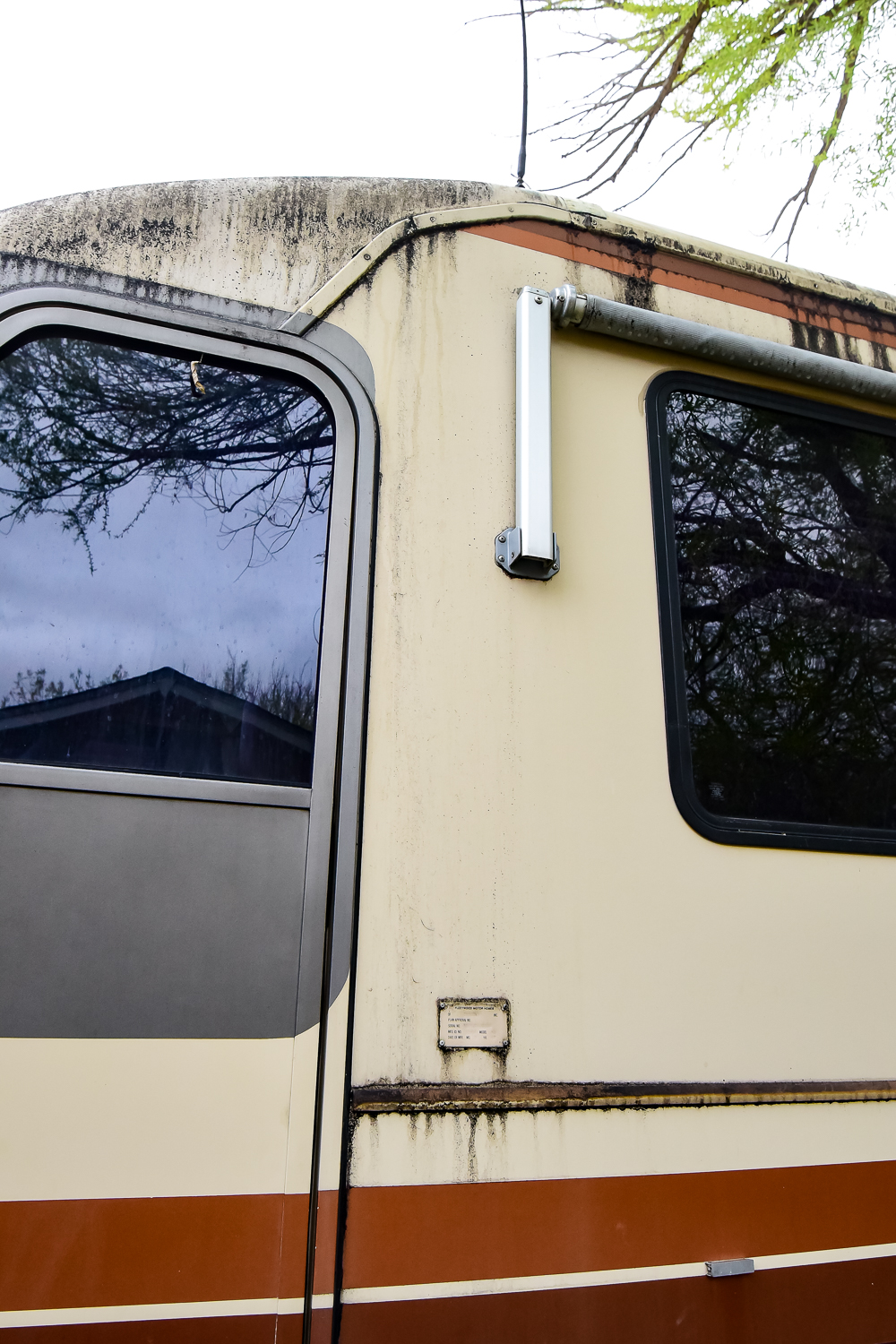 1987 Pace Arrow by Fleetwood Motorhomes