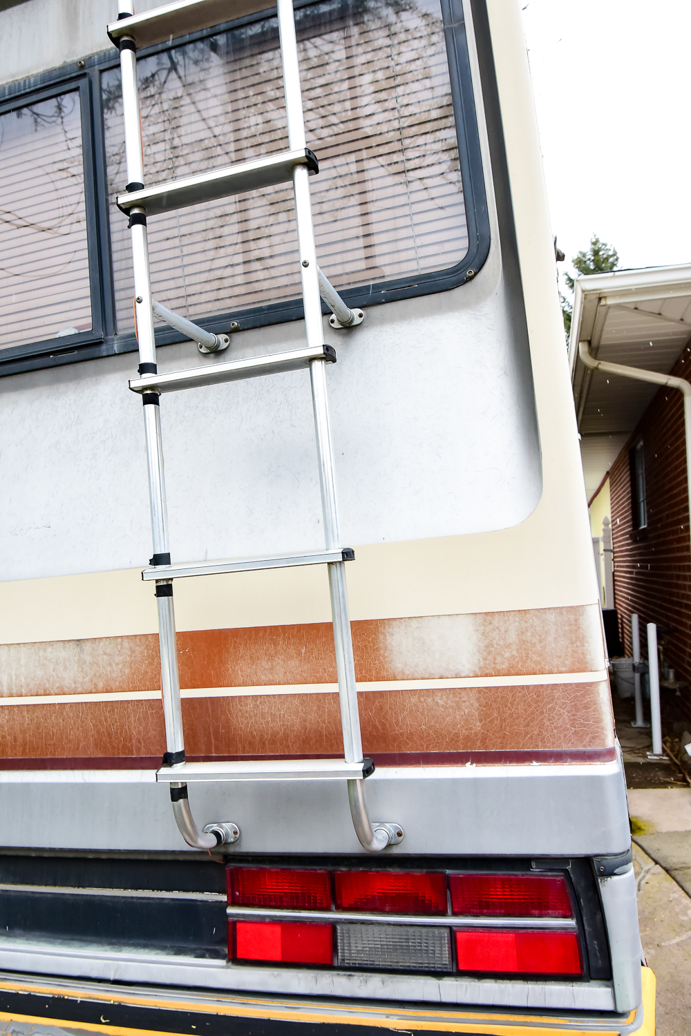 1987 Pace Arrow by Fleetwood Motorhomes