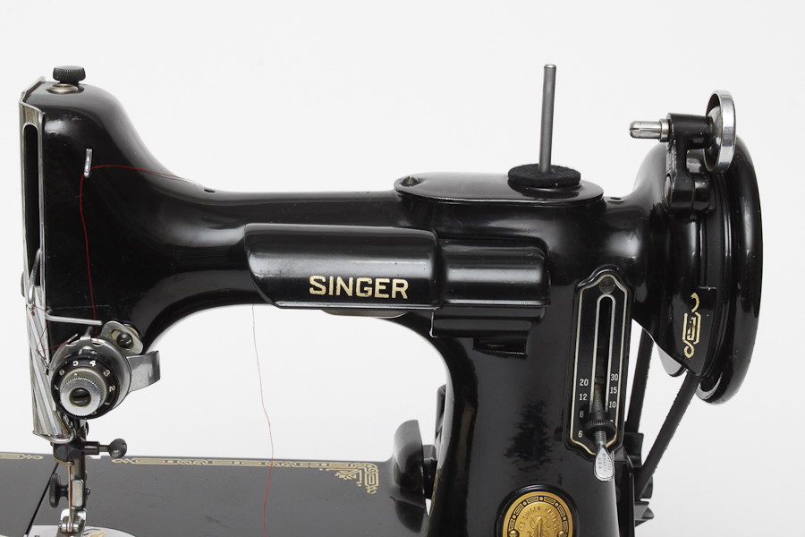 Vintage Singer "Featherweight" Sewing Machine