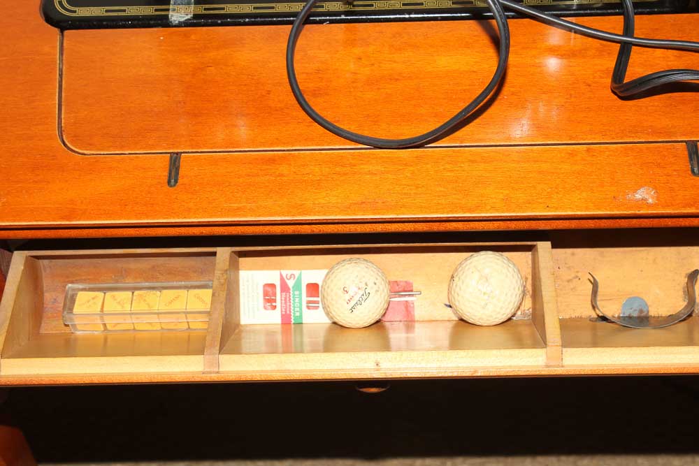 Vintage Singer Sewing Table
