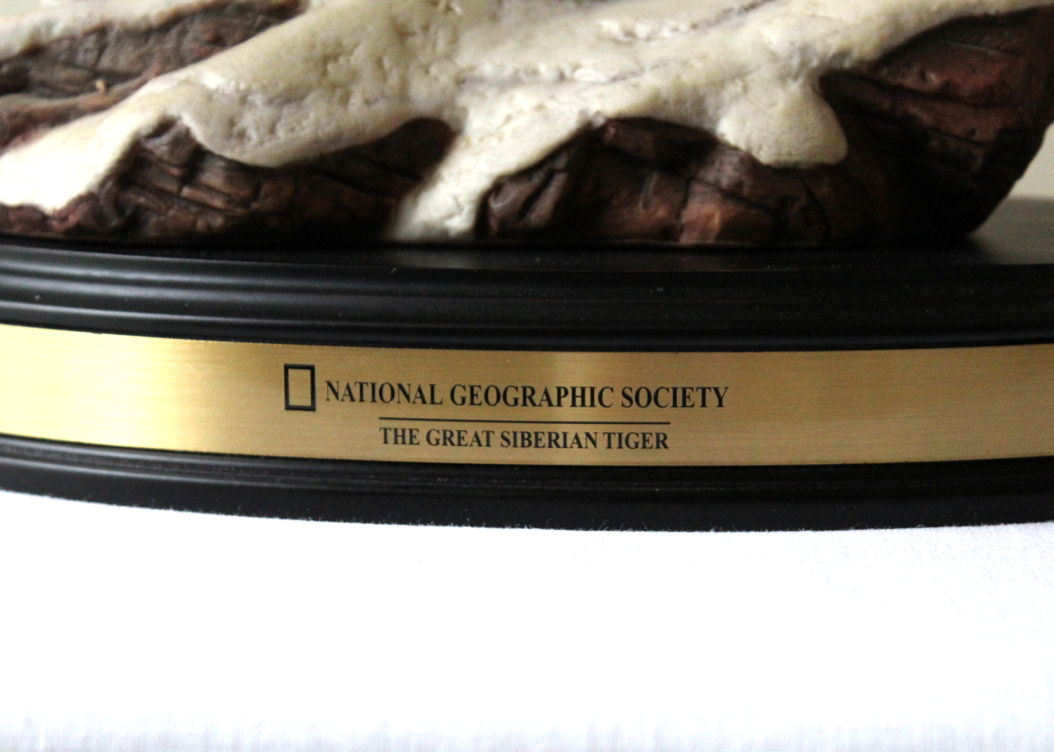 National Geographic Siberian Tiger Sculpture