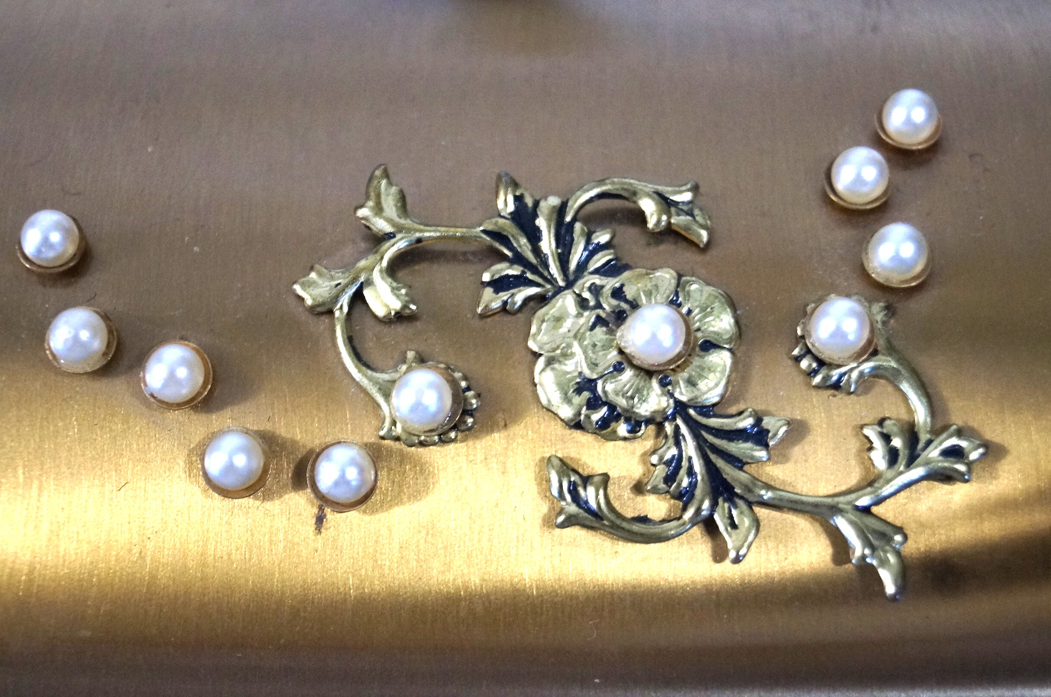 Assortment of Vintage Items