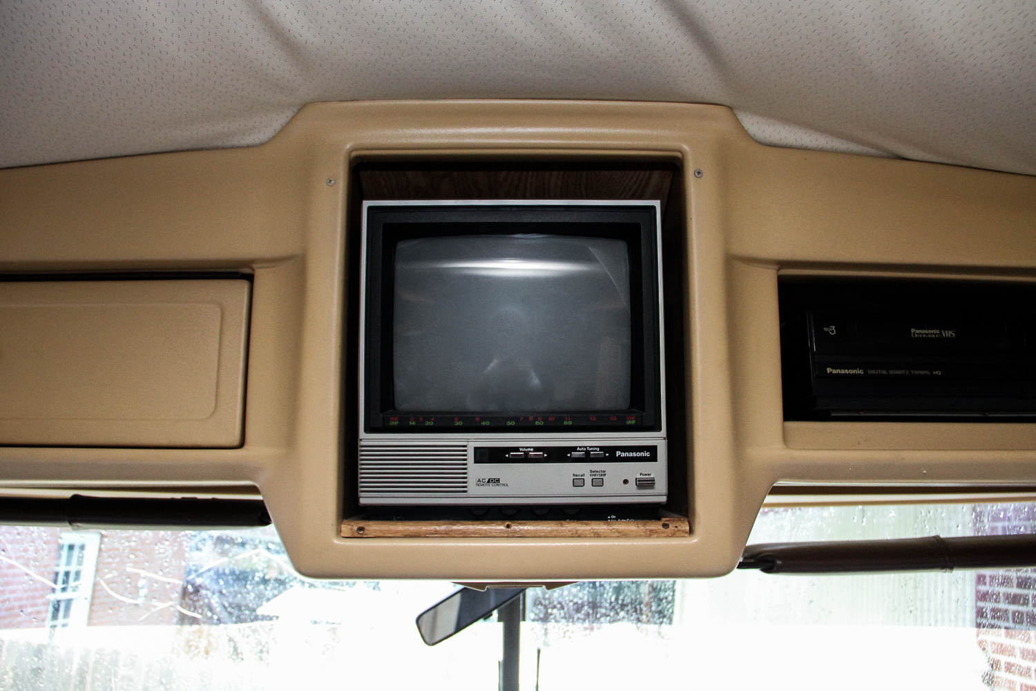 1987 Pace Arrow by Fleetwood Motorhomes