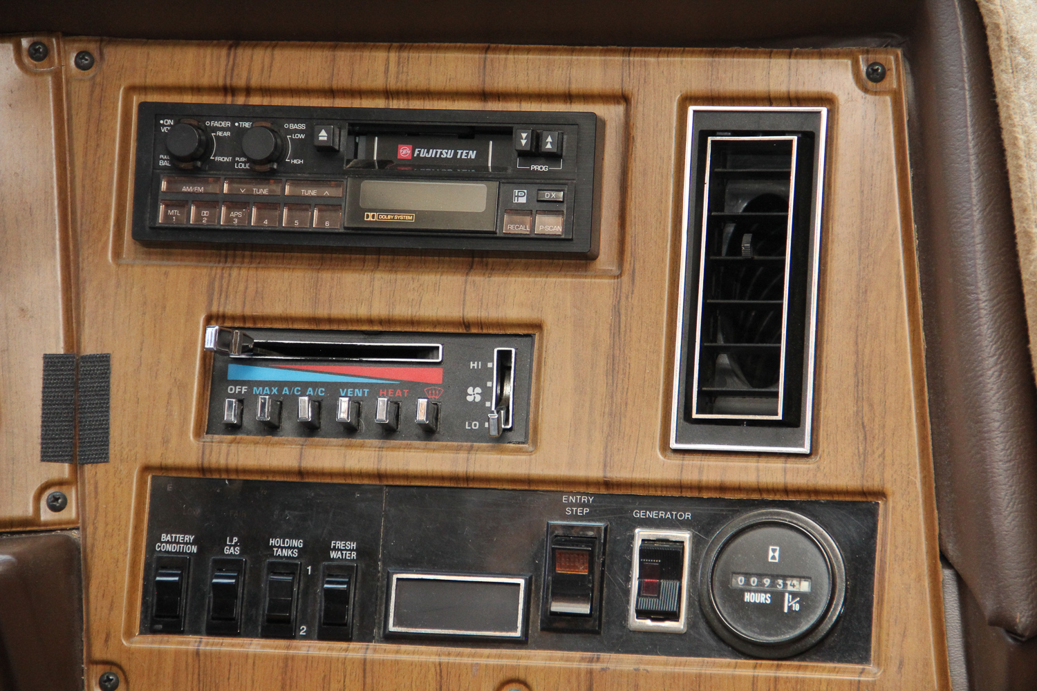 1987 Pace Arrow by Fleetwood Motorhomes