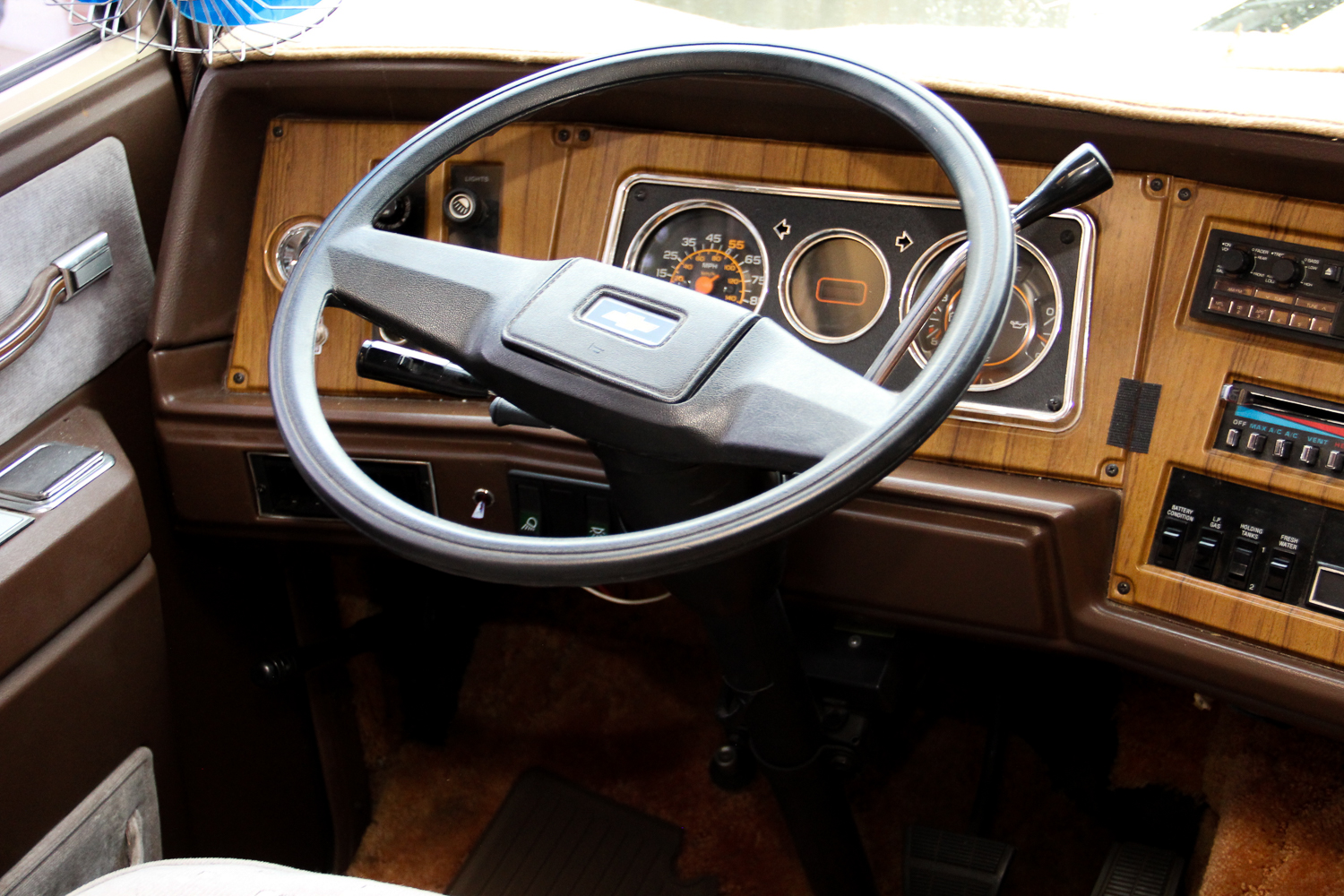 1987 Pace Arrow by Fleetwood Motorhomes