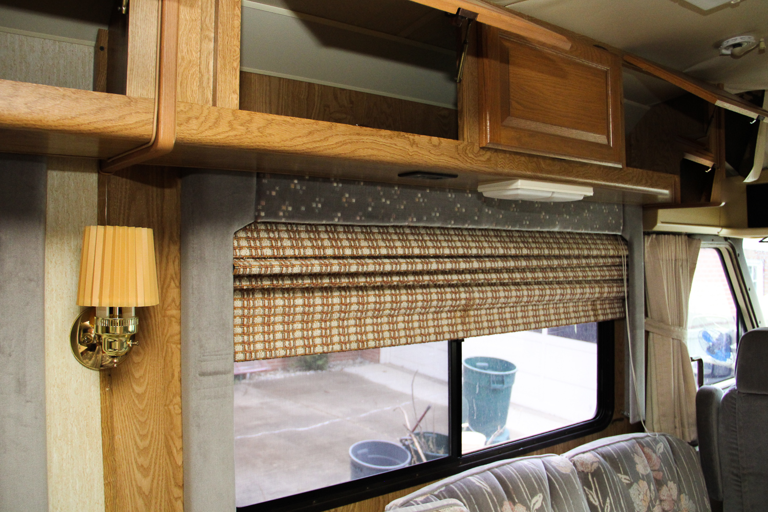 1987 Pace Arrow by Fleetwood Motorhomes