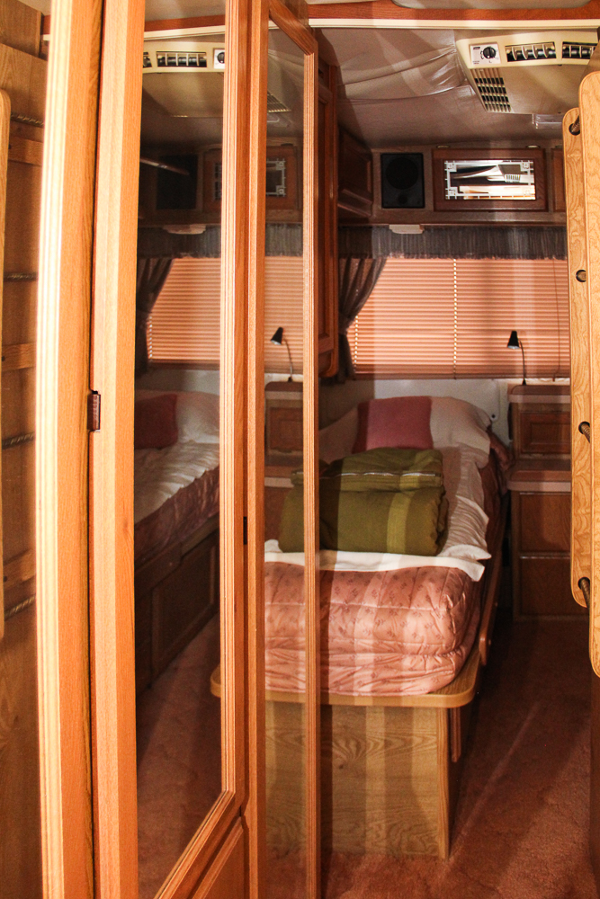 1987 Pace Arrow by Fleetwood Motorhomes