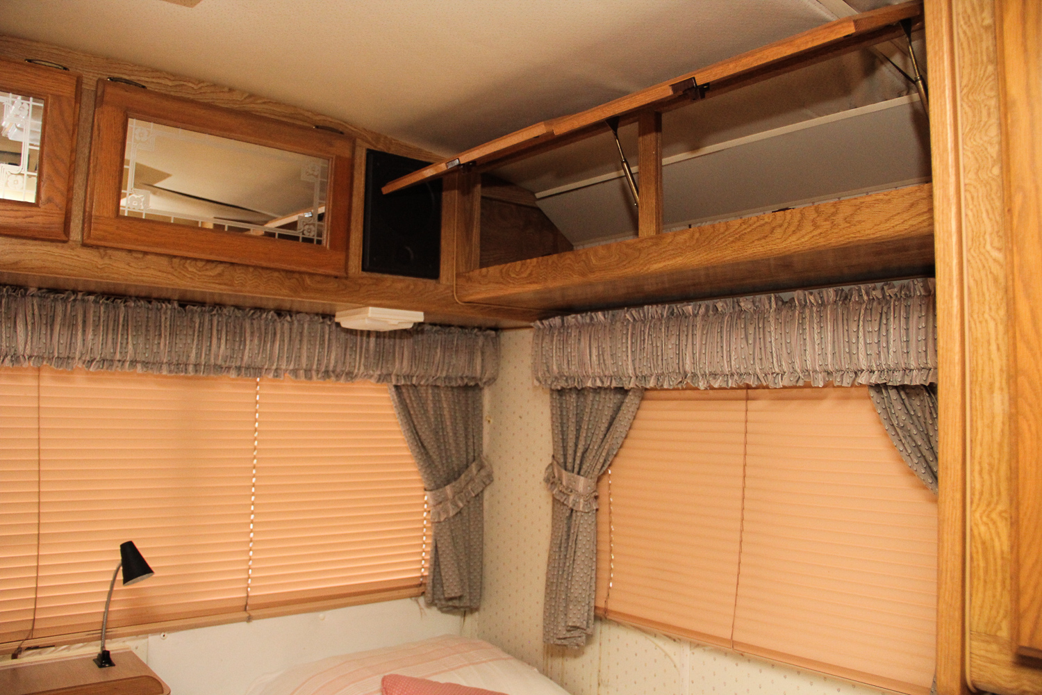 1987 Pace Arrow by Fleetwood Motorhomes