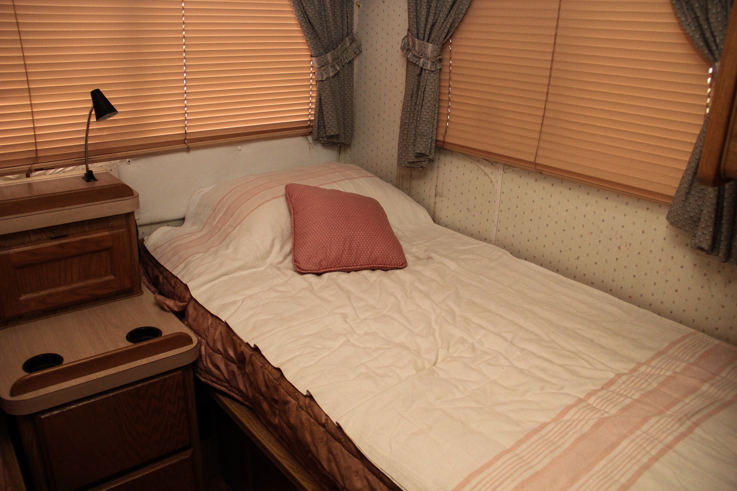 1987 Pace Arrow by Fleetwood Motorhomes