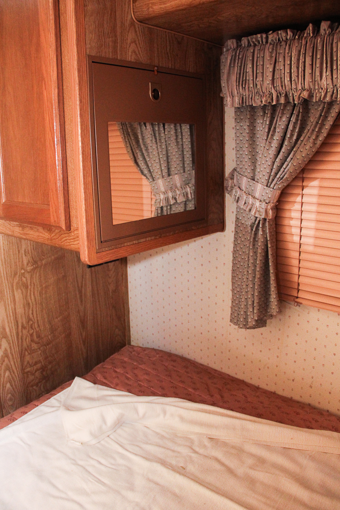 1987 Pace Arrow by Fleetwood Motorhomes