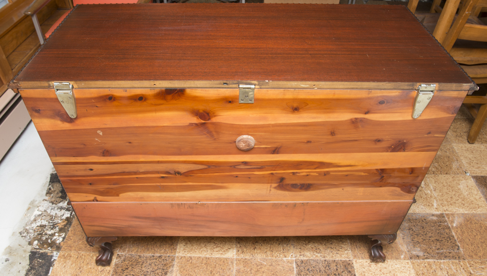 Lane "Colonial Low-Boy" Cedar Chest