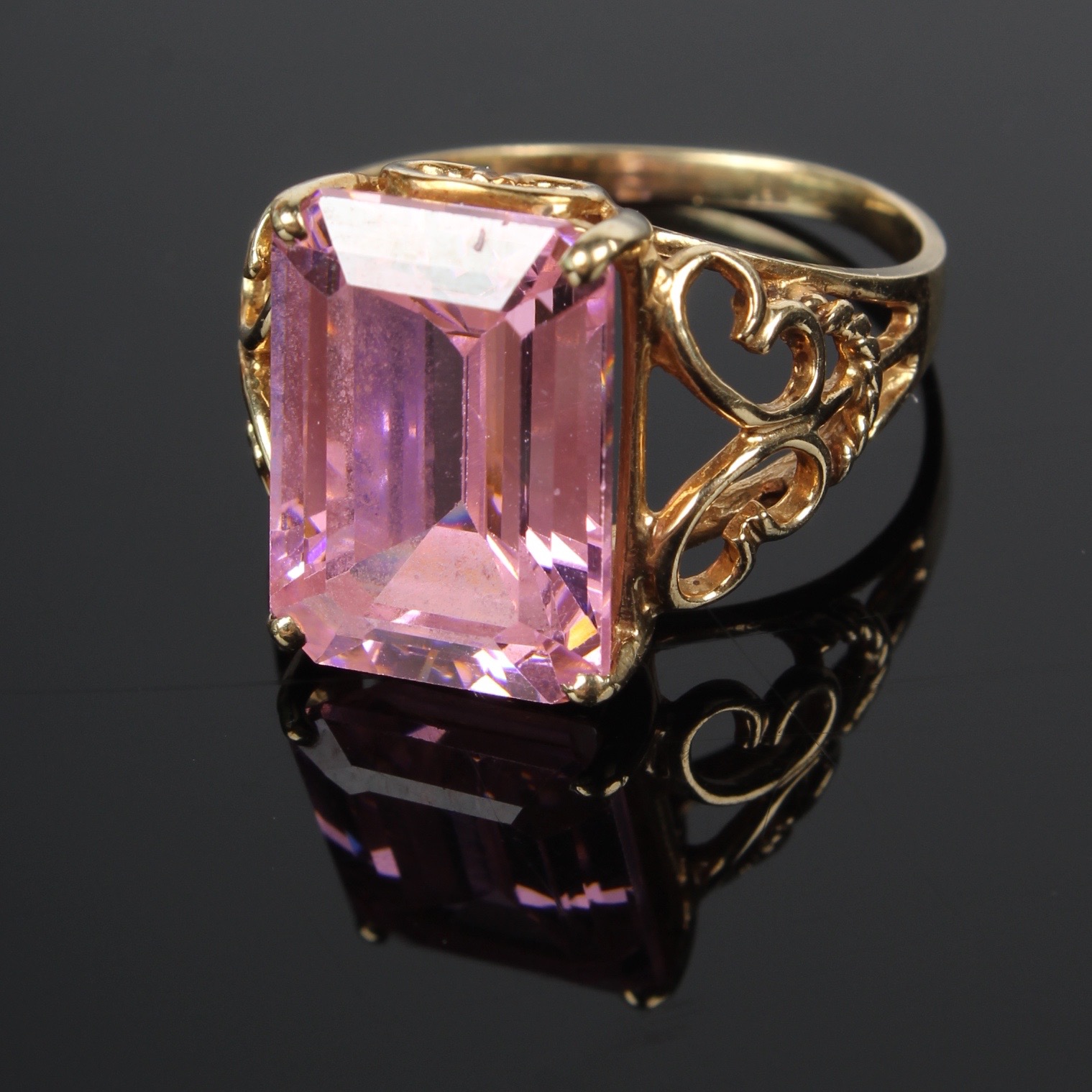 10K Yellow Gold and Pink Cubic Zirconia Ring