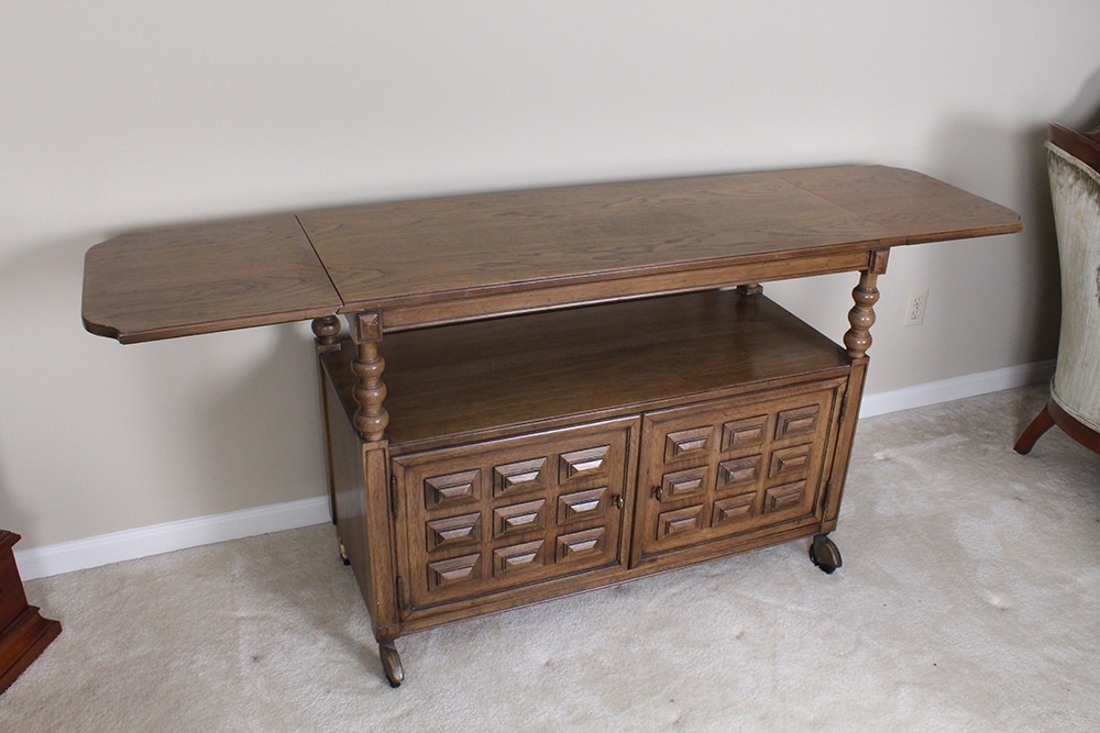 Thomasville Drop Leaf Server with Chestnut Finish