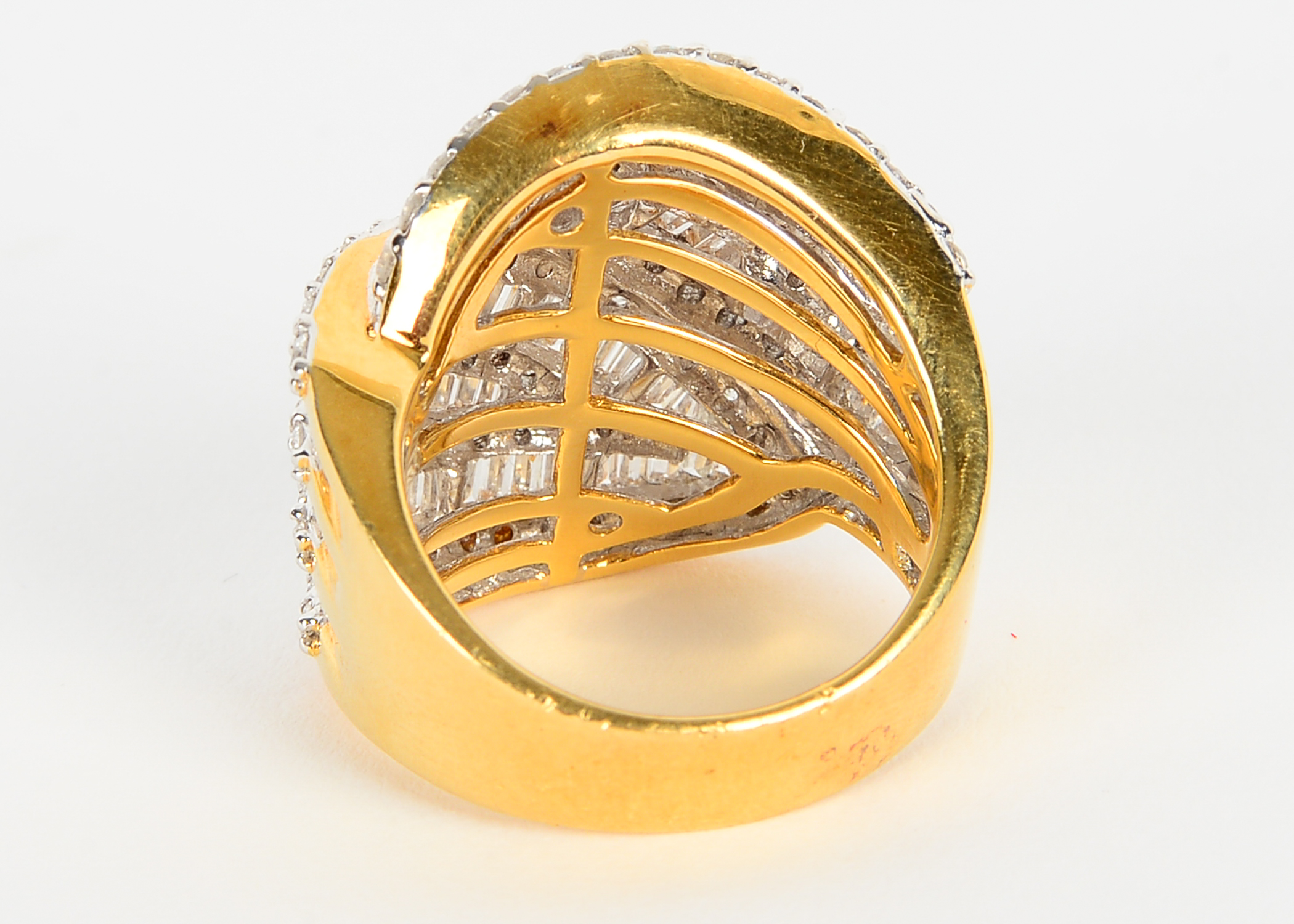 18k Yellow Gold and Diamond Ring