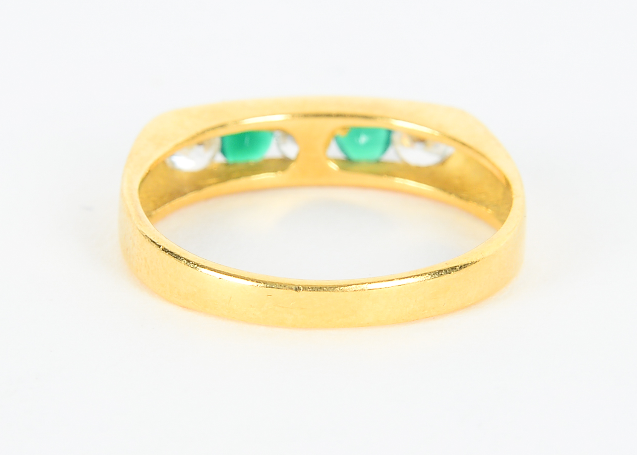 18k Yellow Gold Cubic Zirconia and Chrysoprase Stone Ring