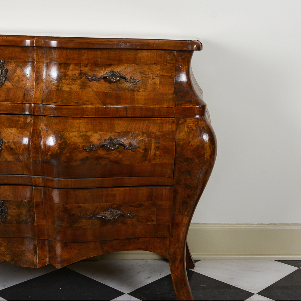 Burled Wood Veneer Bombe Italian Chest of Drawers