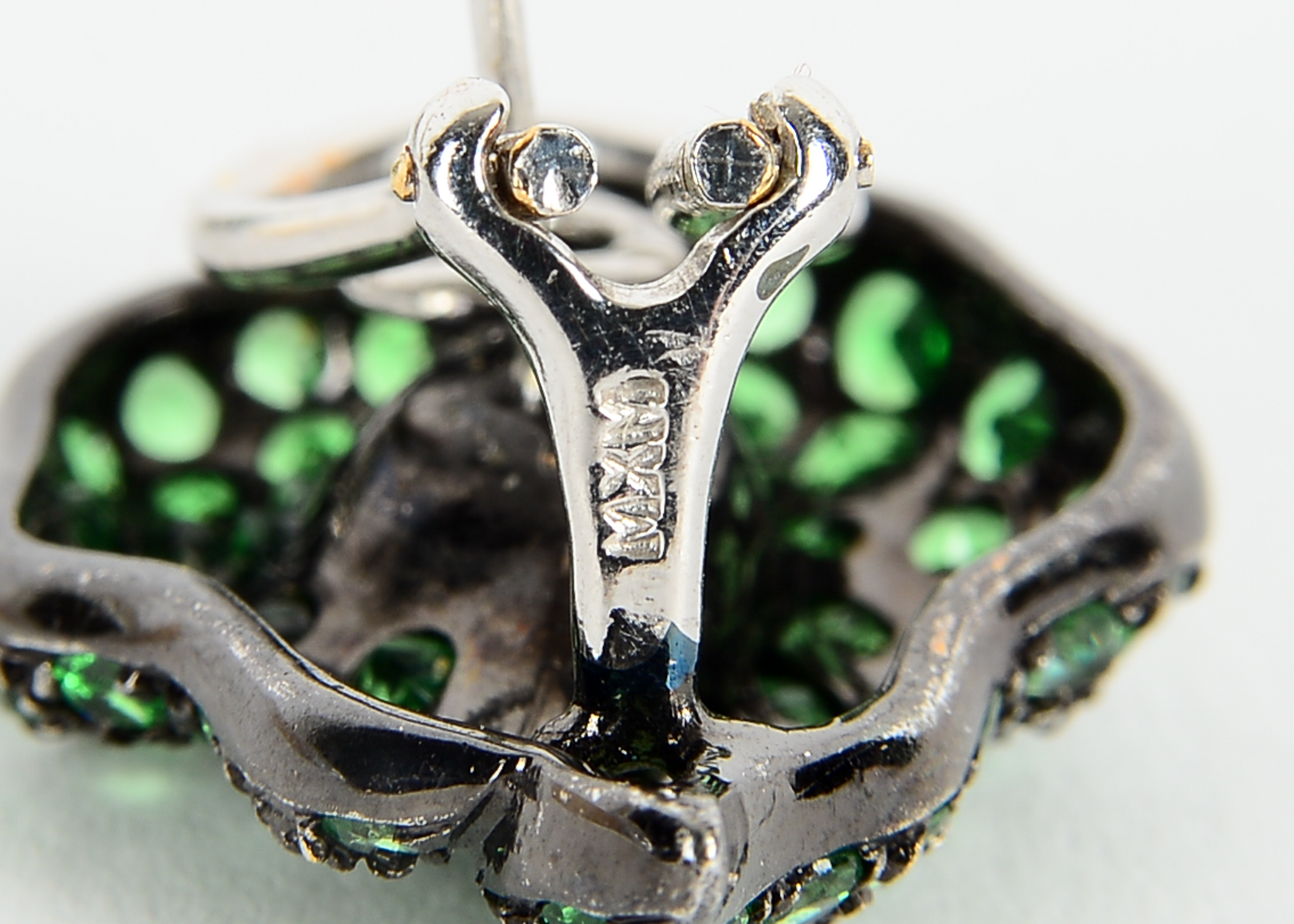 18k White Gold Garnet Earring Halos