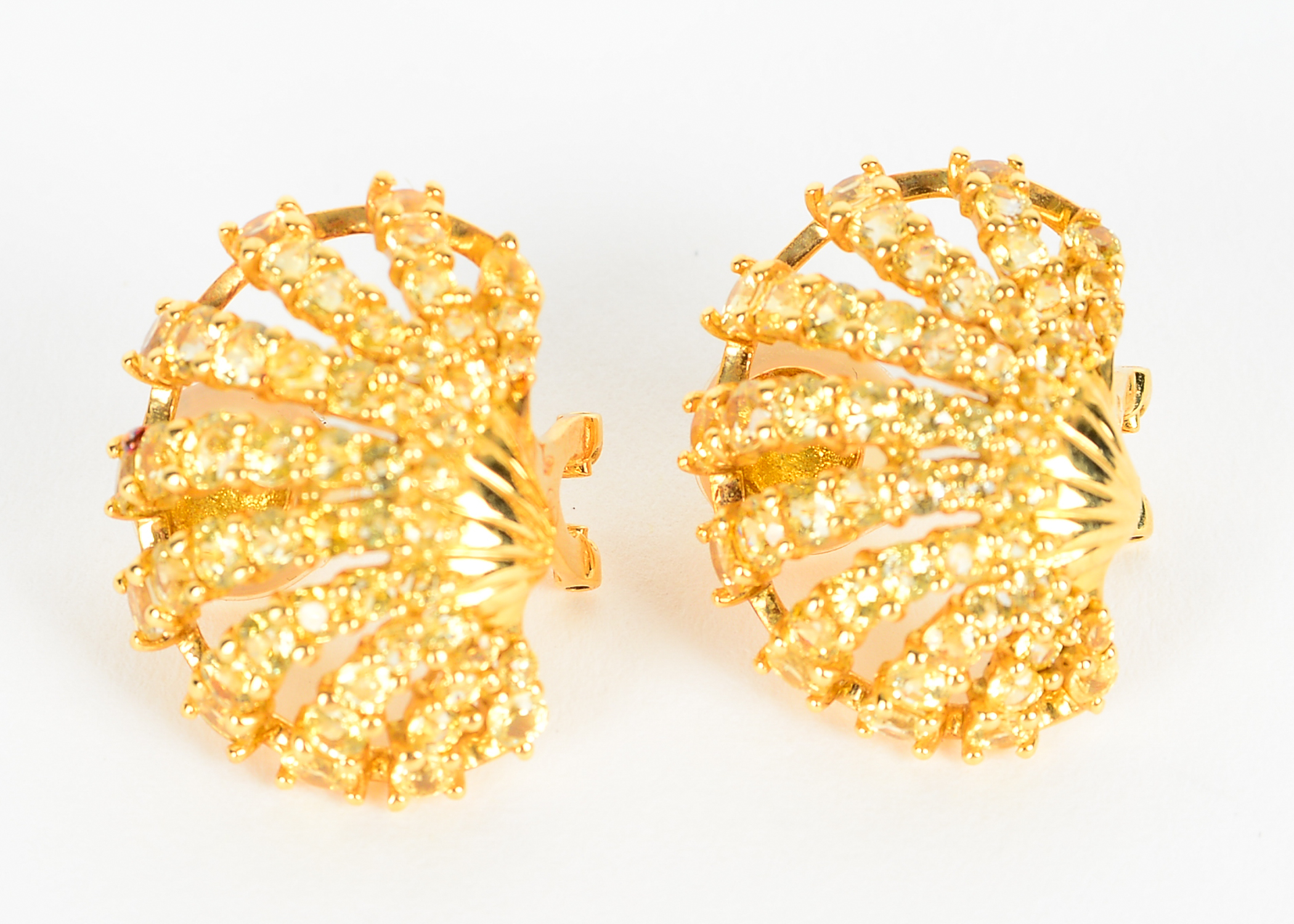 Pair of 18k Yellow Gold Sapphire Earrings