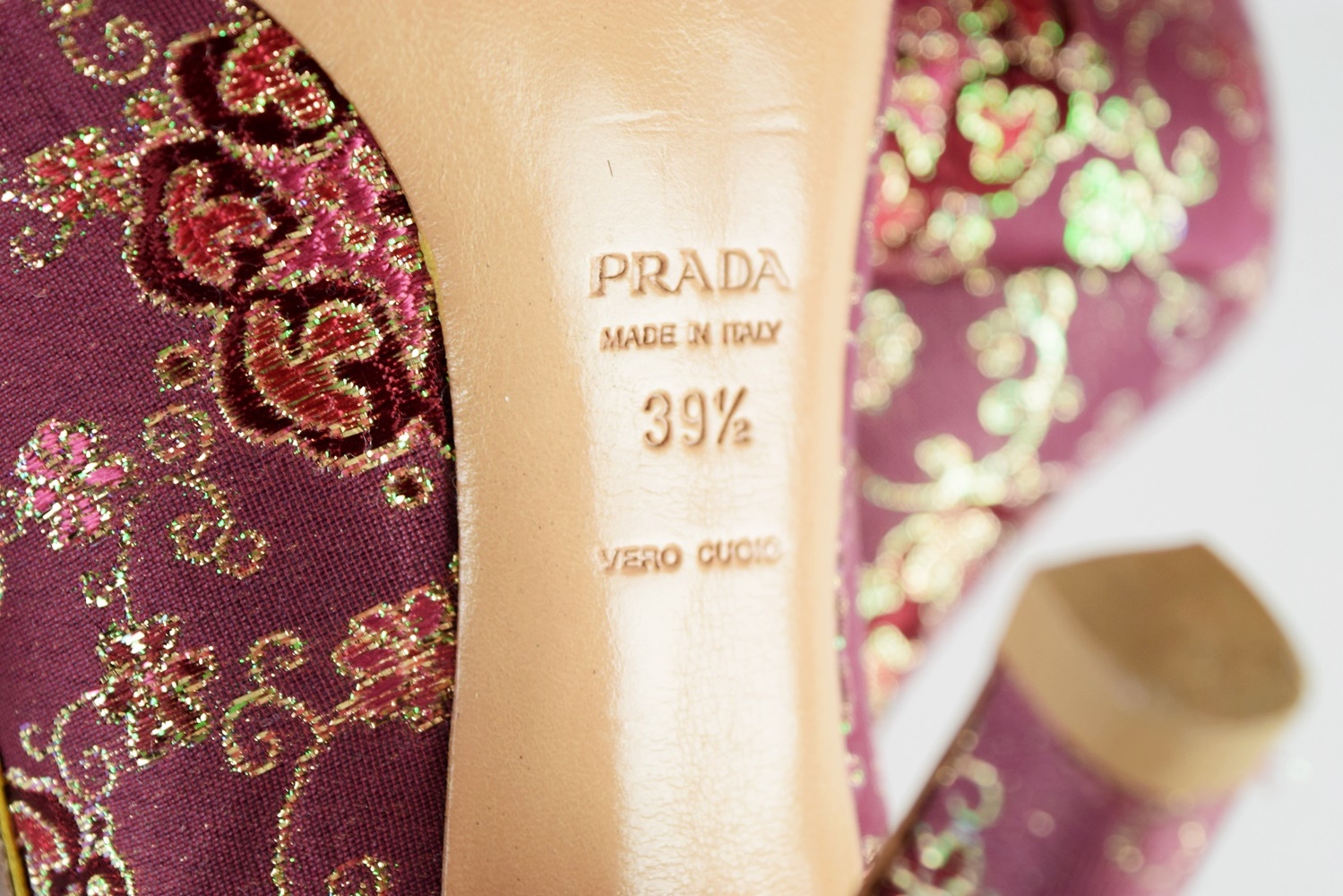 Prada Pumps in Dusty Rose Floral Fabric, Size 39.5