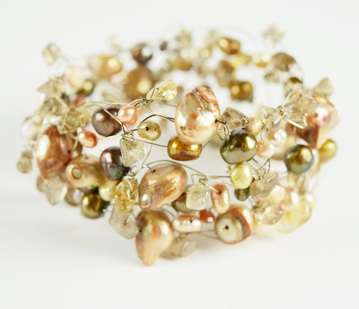 "Deidda Firenze" Pistachio and Apricot Fresh Water Pearl Necklace and Bracelet on Sterling Silver Wire