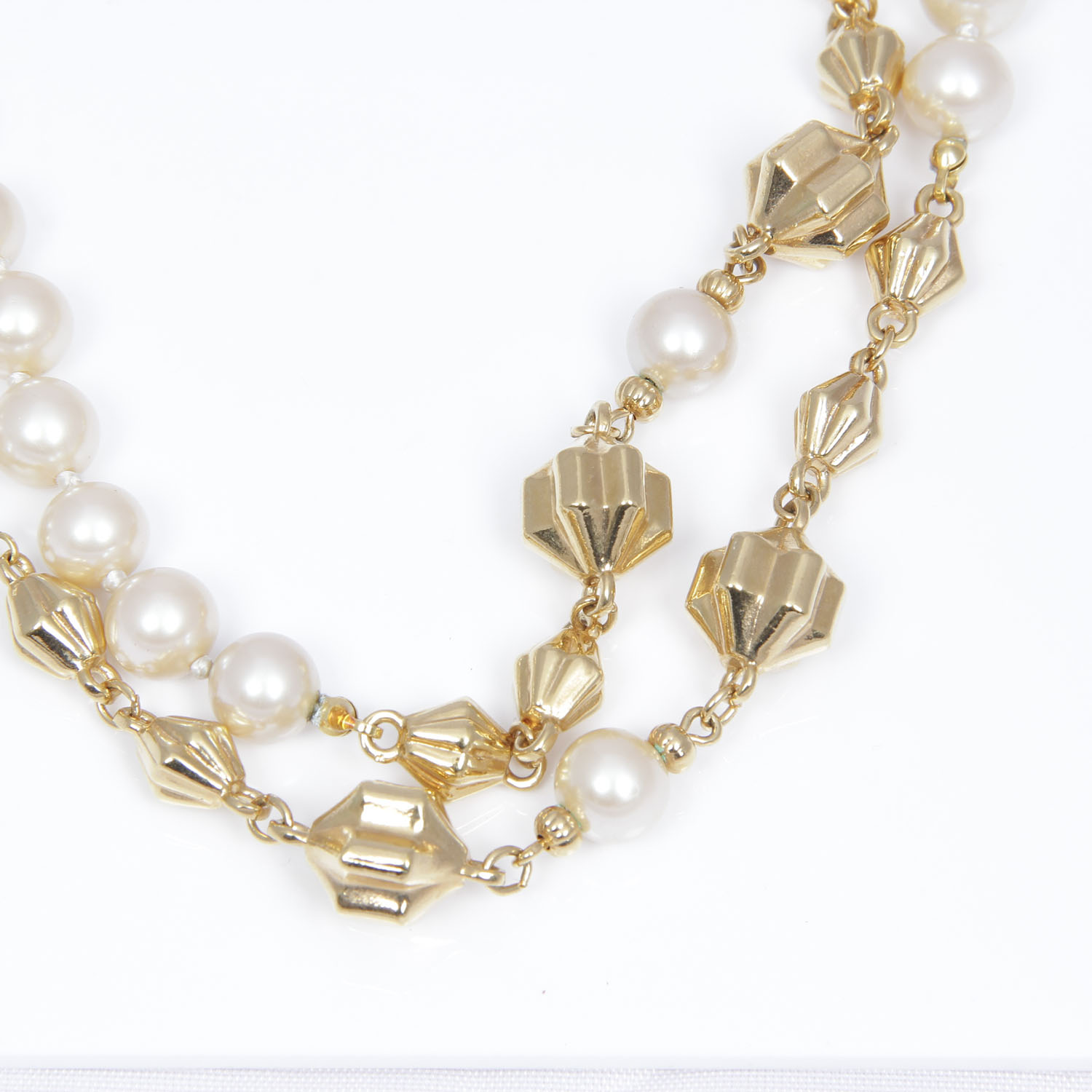 St. John Pearl Costume Jewelry Necklace