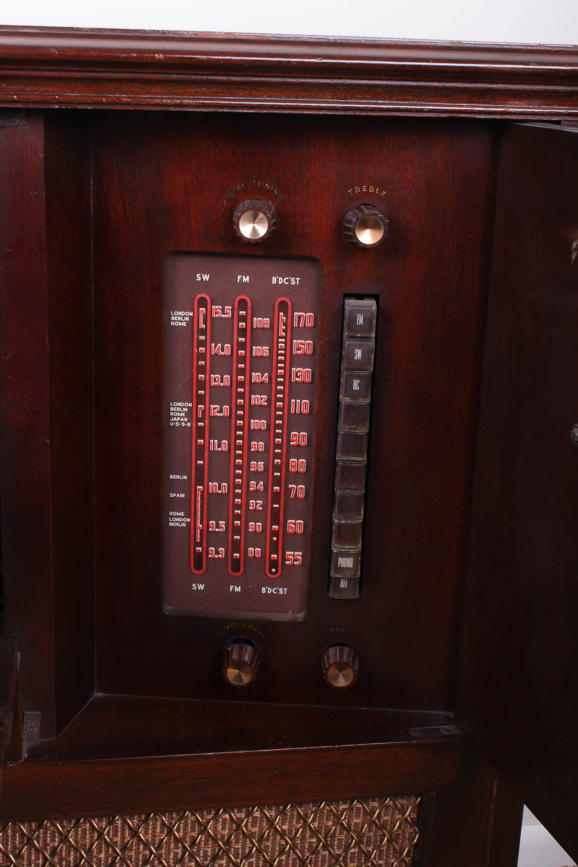 Vintage 1946 Philco Radio/Phonograph Cabinet