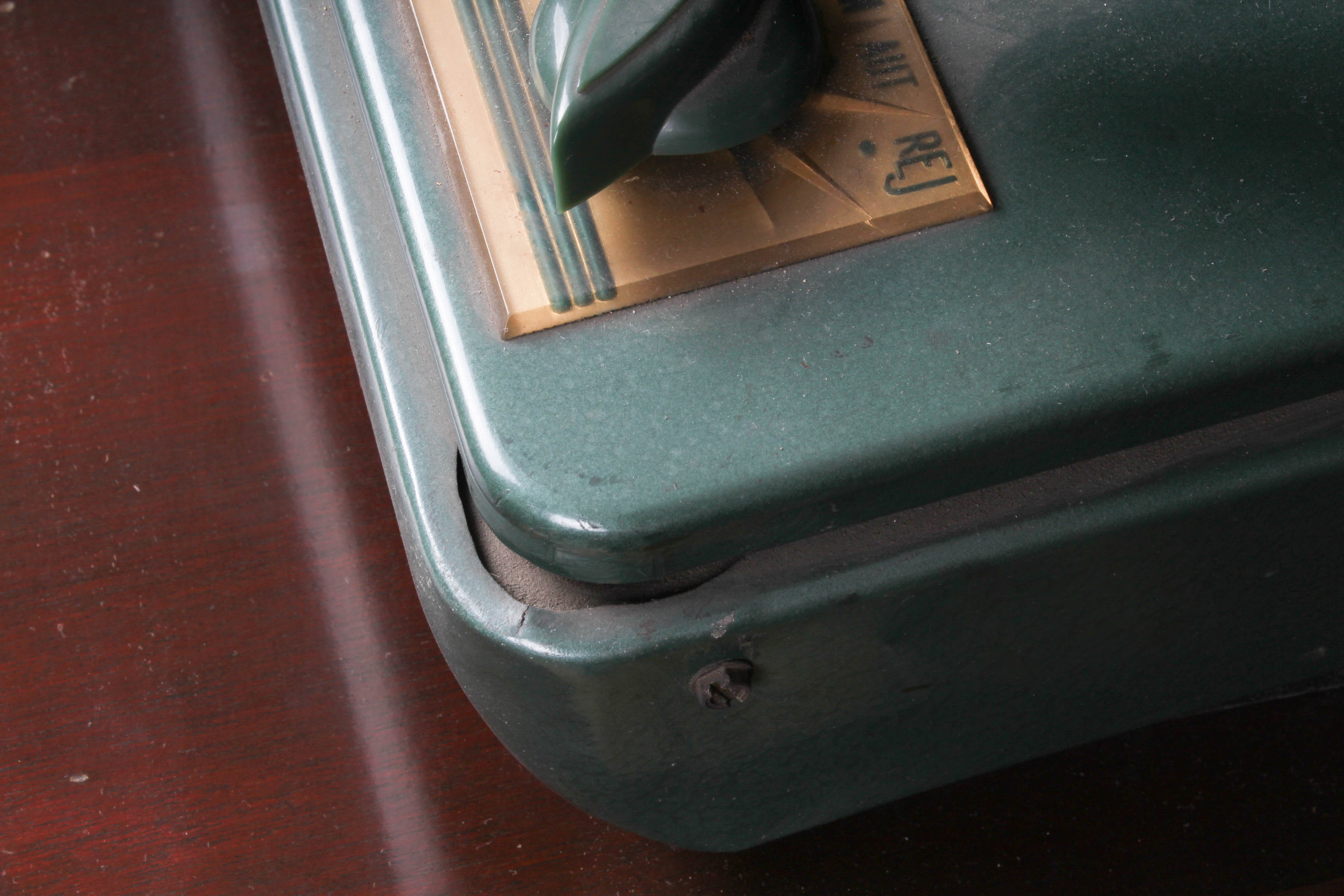 Vintage 1946 Philco Radio/Phonograph Cabinet