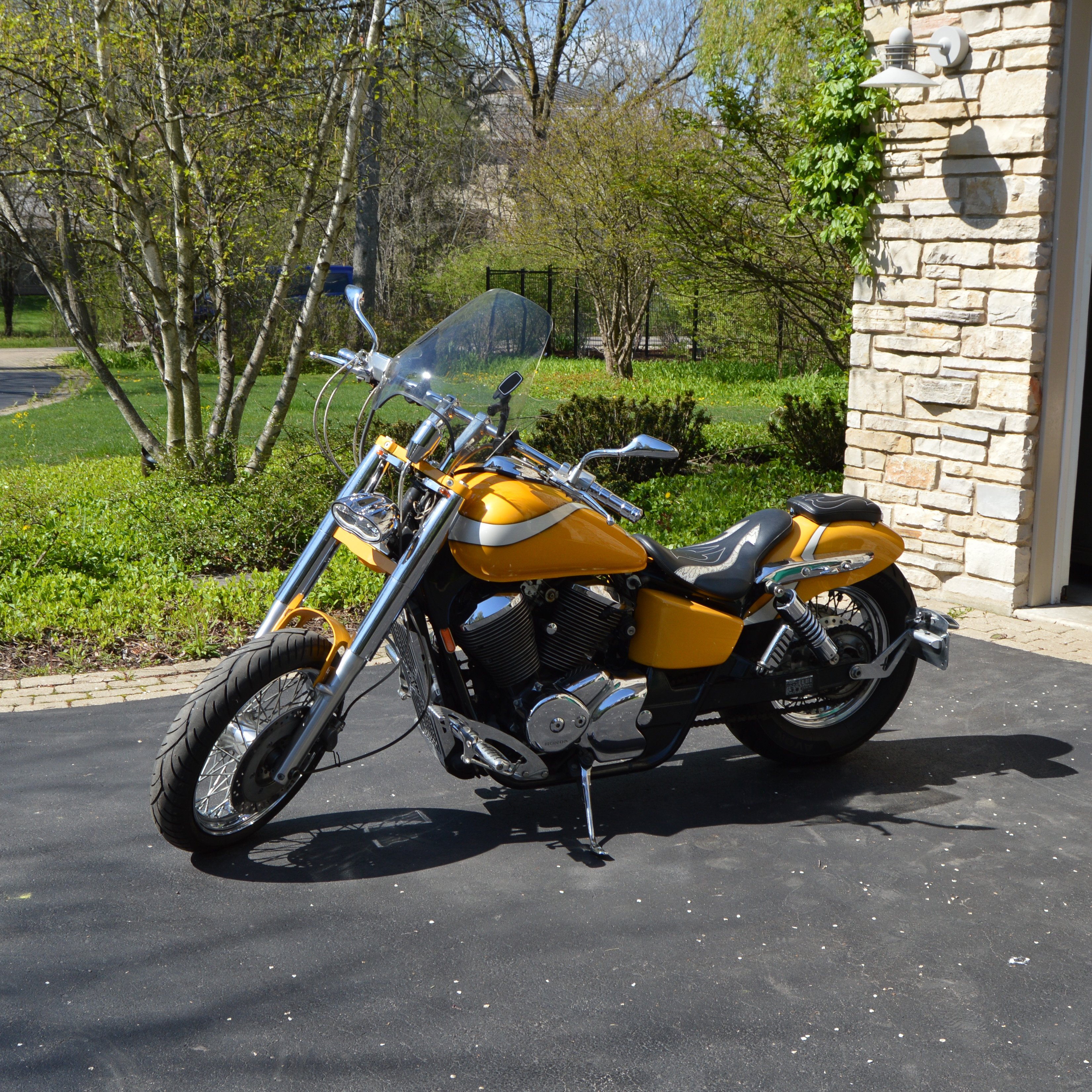 Customized 1999 Honda Shadow ACE 750 Motorcycle