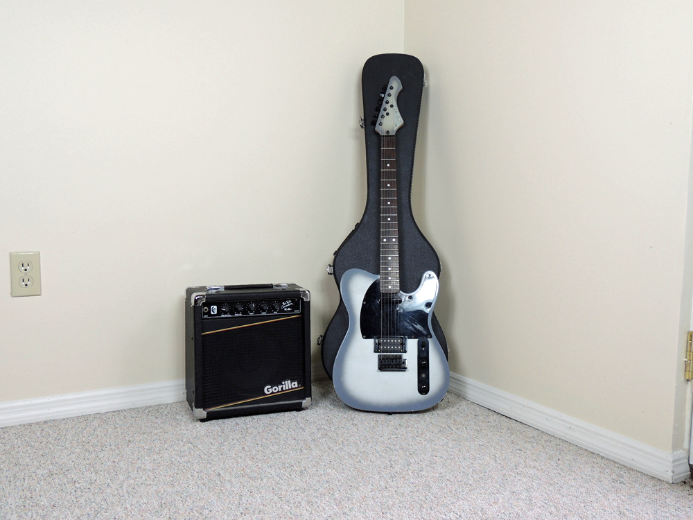 Martin Stinger STX Electric Guitar and Gorilla TC-35 Amplifier