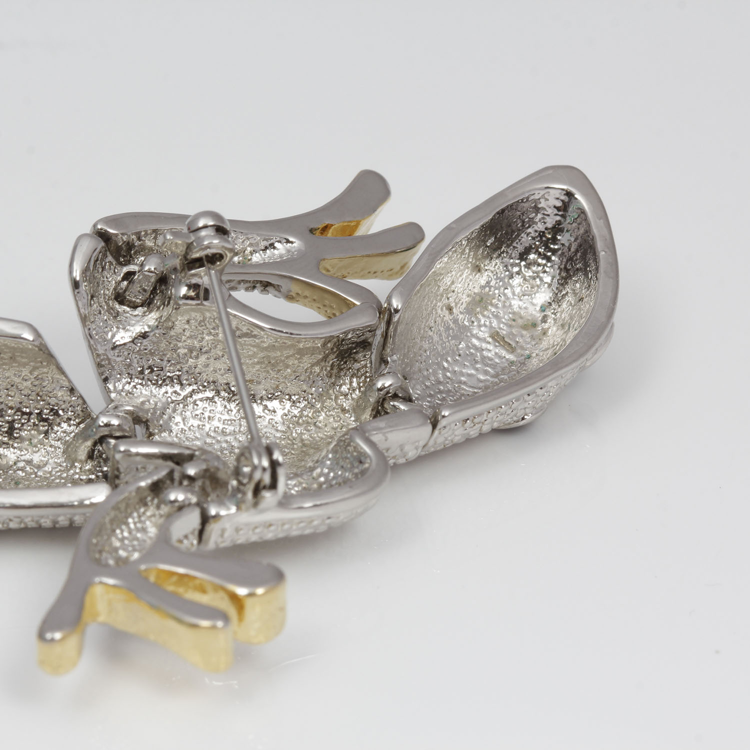 Large Vintage Segmented Chameleon Brooch