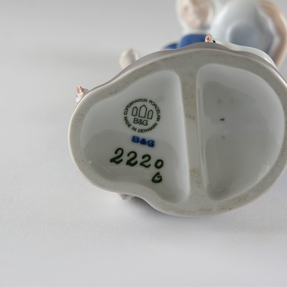 Bing & Grondahl Copenhagen Porcelain Girl Feed Chickens