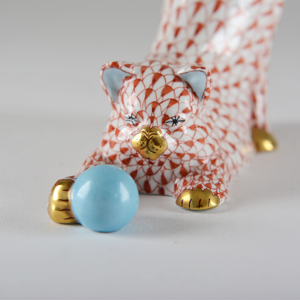 Herend Gold Accented Rust Fishnet Cat Figurine