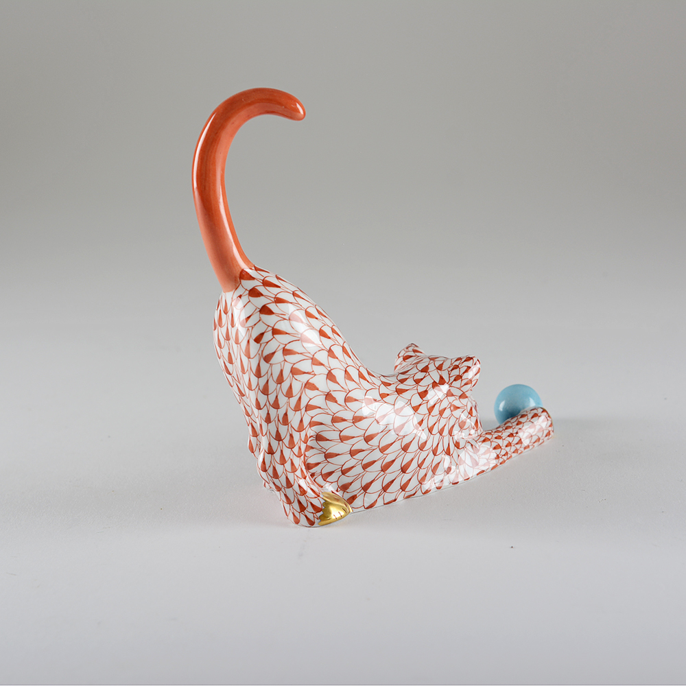 Herend Gold Accented Rust Fishnet Cat Figurine