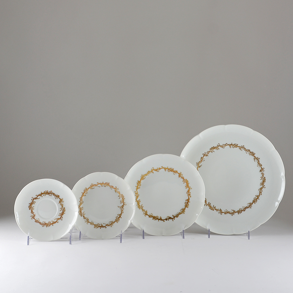 French Limoges Porcelain 'Liore' Set for 8 by Block